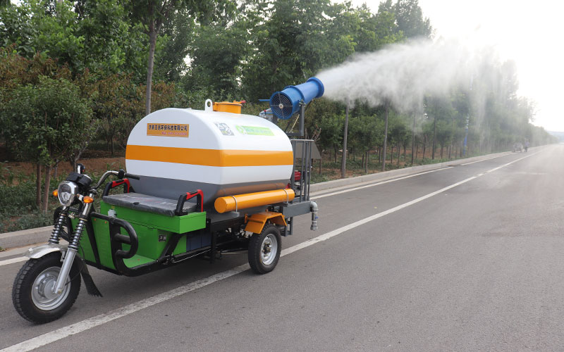 電動(dòng)三輪灑水車BY-X15
