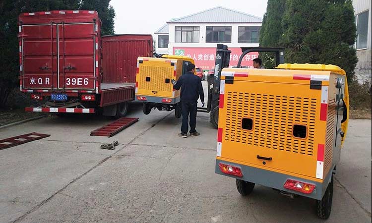 北京環(huán)衛(wèi)訂購可上牌多功能高壓清洗車發(fā)貨現(xiàn)場