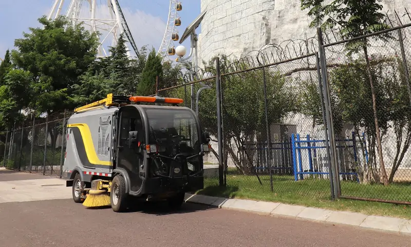 更新迭代再升級！小型純電動洗掃車功能更完善，系統(tǒng)更全面！