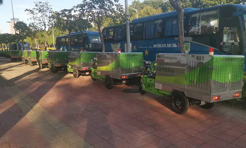 百易多功能小型高壓清洗車抵達(dá)深圳某環(huán)衛(wèi)公司-順利交接，讓世界更清潔！