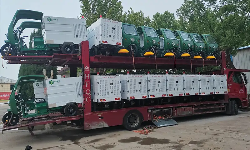 助力美好城市衛(wèi)生建設(shè)！高壓沖洗車和樹葉收集車發(fā)貨案例！