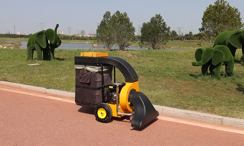 手推式自驅(qū)動(dòng)吸葉機(jī)：綠化帶清掃的簡單快捷利器
