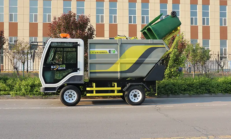 純電動(dòng)后裝式垃圾清運(yùn)車：環(huán)保先行，高效清理垃圾