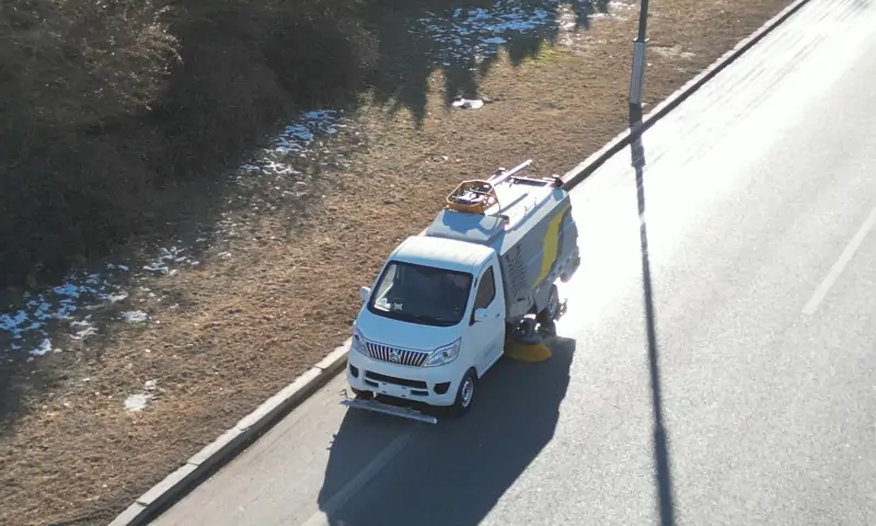新能源純電動洗掃車助力城市環(huán)境建設