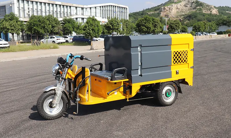 可上牌照多功能高壓清洗車，城市環(huán)境衛(wèi)生治理的好幫手