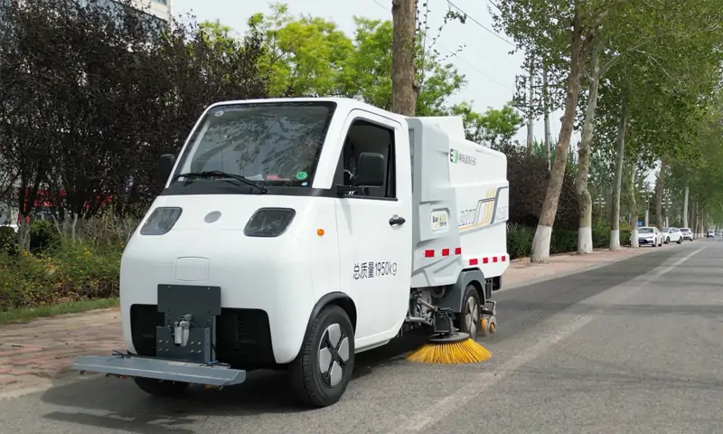 “綠色動力 智能清潔——新能源洗掃車引領城市環(huán)衛(wèi)新風尚”
