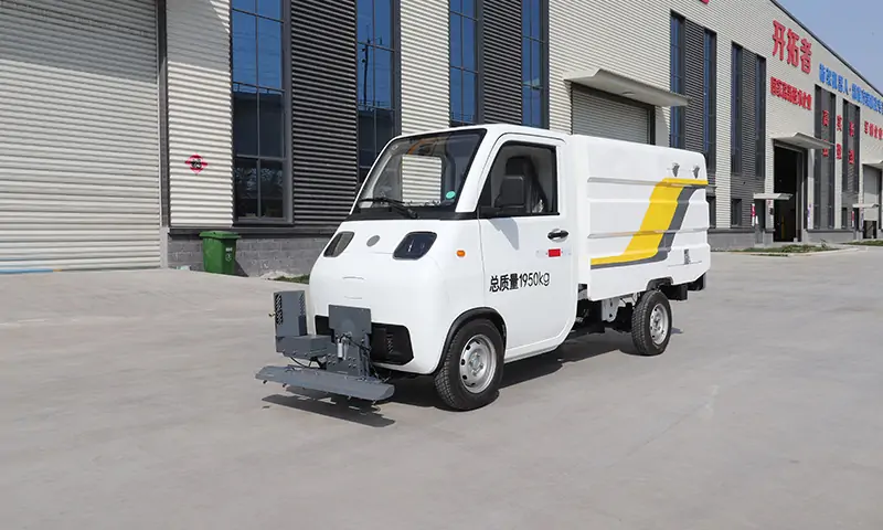 全能清潔新裝備：新能源路面養(yǎng)護車為城市環(huán)衛(wèi)注入新動能