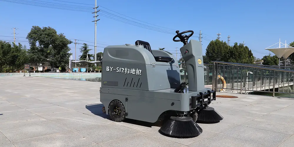 純電動(dòng)清掃車，清掃車，小型清掃車，電動(dòng)掃地車