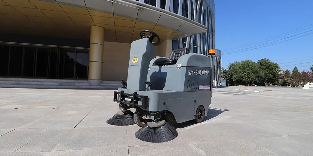 純電動(dòng)清掃車，清掃車，小型清掃車，電動(dòng)掃地車