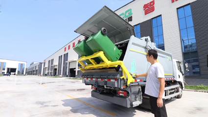 新能源壓縮式垃圾車(chē)BY-YS8000操作環(huán)境