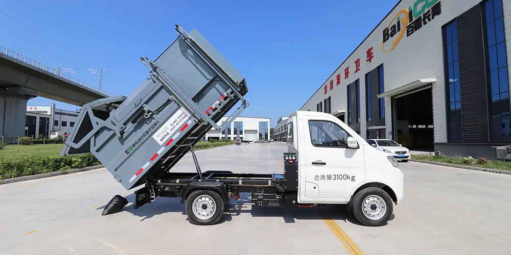 新能源側(cè)裝式垃圾車，新能源垃圾車，小型垃圾車，純電動垃圾車