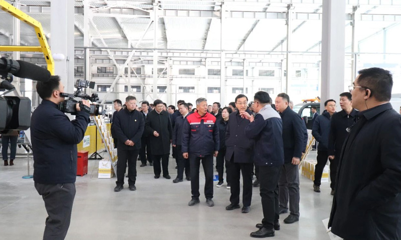 熱烈歡迎 省委常委、濟(jì)南市委書記劉強(qiáng)帶隊蒞臨我司新廠區(qū)觀摩調(diào)研指導(dǎo)