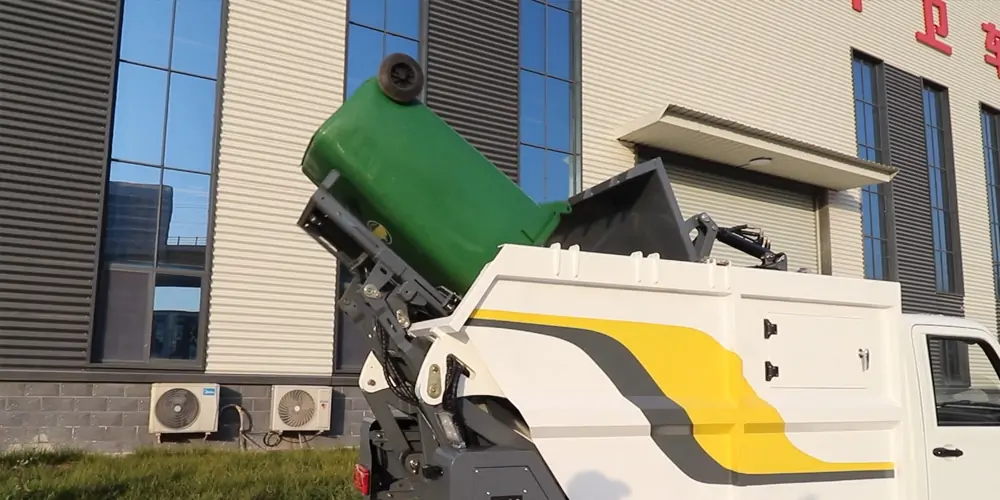 純電動(dòng)后裝式垃圾車，后裝式垃圾車，垃圾車，電動(dòng)垃圾車