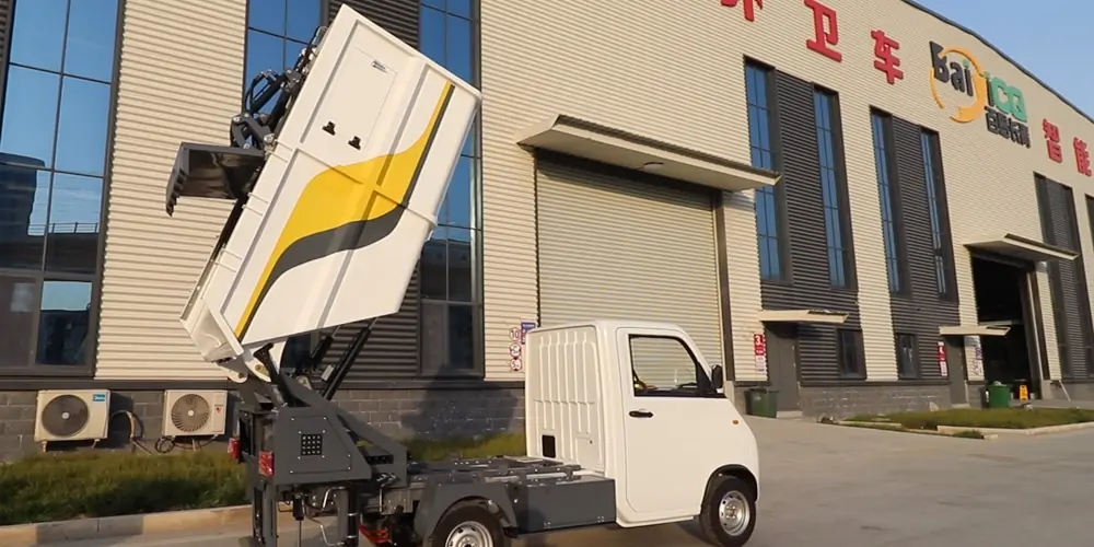 純電動(dòng)后裝式垃圾車，后裝式垃圾車，垃圾車，電動(dòng)垃圾車
